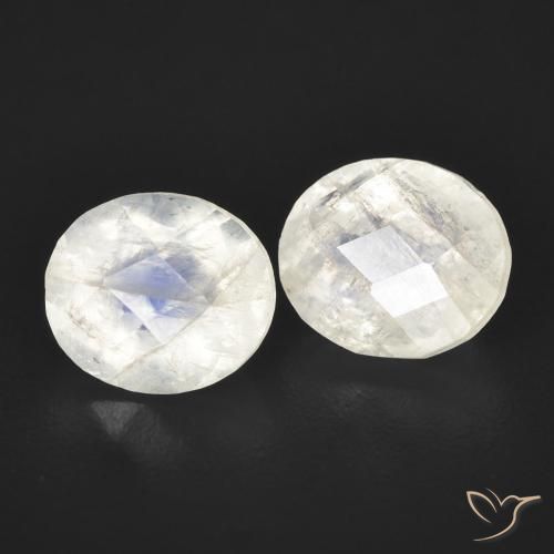 Pedras preciosas de Pedra da Lua Arco-Íris Branco azulado natural de 2.39 ct, oval, Transparente