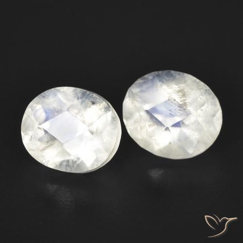 Pedras preciosas de Pedra da Lua Arco-Íris Branco azulado natural de 2.36 ct, oval, Transparente