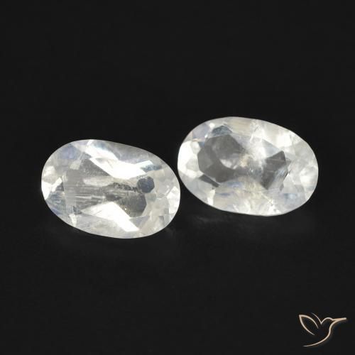Pedras preciosas de Pedra da Lua Arco-Íris Branco azulado natural de 0.80 ct, oval, Transparente