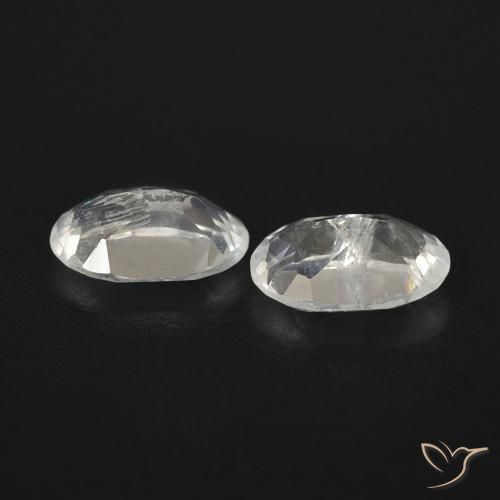 Pedras preciosas de Pedra da Lua Arco-Íris Branco azulado natural de 0.80 ct, oval, Transparente