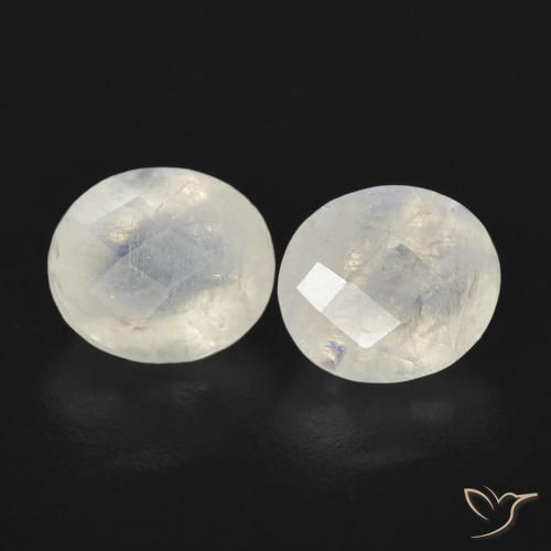 Pedras preciosas de Pedra da Lua Arco-Íris Branco azulado natural de 2.36 ct, oval, Transparente