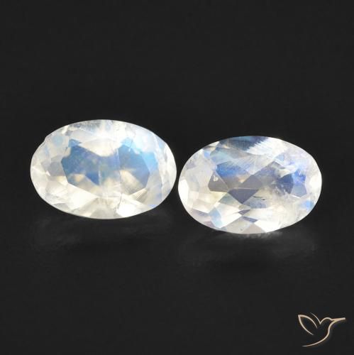 0.83ctw Natural Branco azulado Pedra da Lua Arco-Íris, oval, Transparente