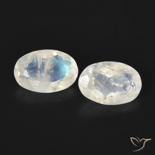 0.76ctw Natural Branco azulado Pedra da Lua Arco-Íris, oval, Transparente