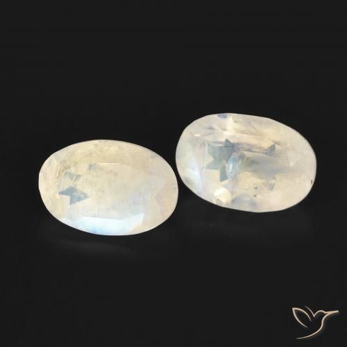 Pedras preciosas de Pedra da Lua Arco-Íris Branco azulado natural de 1.03 ct, oval, Transparente