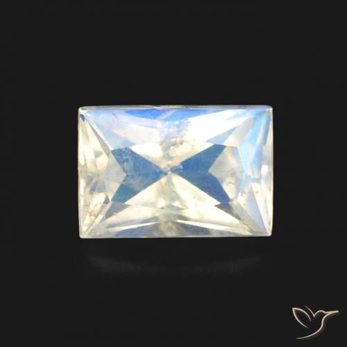 0.56ct Natural Branco azulado Pedra da Lua Arco-Íris, baguete, Transparente