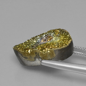 Pirita arco-íris multicolorido natural 12,80ct, corte oval, opaco