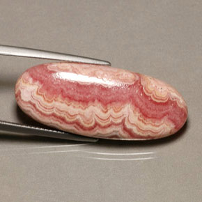 Rodocrosita multicolorido natural 29,84ct, forma extravagante, opaco
