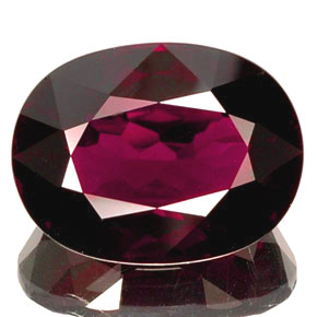 Granada rodolita vermelho natural 18,30ct, corte oval, VVS