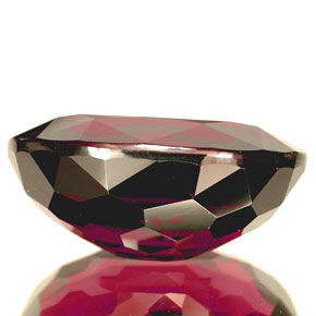 Granada rodolita vermelho natural 18,30ct, corte oval, VVS