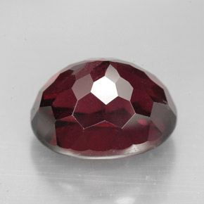 Granada rodolita vermelho natural 11,48ct, corte oval, VVS-VS