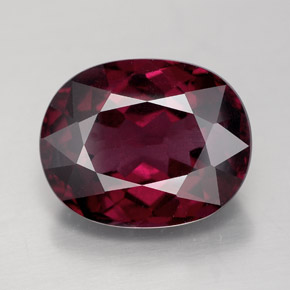 Granada rodolita vermelho natural 8,35ct, corte oval, VS