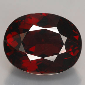 Granada rodolita vermelho natural 12,25ct, corte oval, VVS-VS
