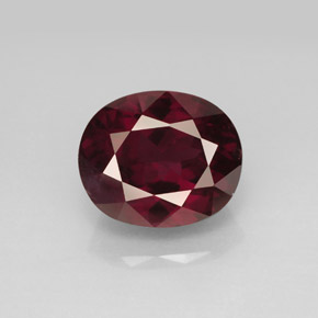 Granada rodolita vermelho natural 6,85ct, corte oval, VS