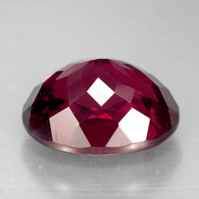 Granada rodolita vermelho natural 9,88ct, corte oval, VS