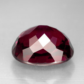 Granada rodolita vermelho natural 8,36ct, corte oval, VS