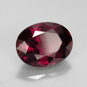 Granada rodolita vermelho natural 6,39ct, corte oval, VS