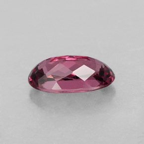 Granada rodolita vermelho natural 0,95ct, corte oval, VVS-VS