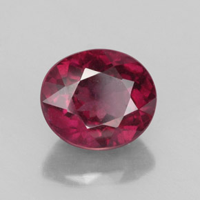 Granada rodolita vermelho natural 2,87ct, corte oval, VS-SI