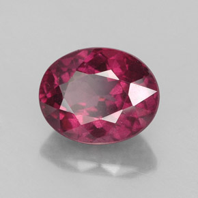 Granada rodolita vermelho natural 2,82ct, corte oval, VS-SI