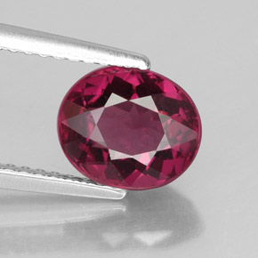 Granada rodolita vermelho natural 2,43ct, corte oval, VS