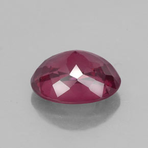 Granada rodolita vermelho natural 2,57ct, corte oval, VS