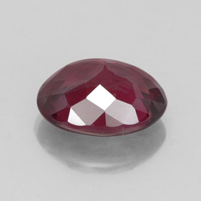 Granada rodolita vermelho natural 2,96ct, corte oval, VS