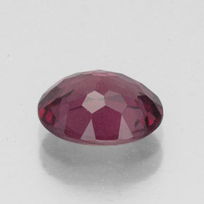 Granada rodolita vermelho natural 2,50ct, corte oval, VS