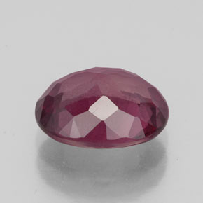 Granada rodolita vermelho natural 2,83ct, corte oval, VS-SI