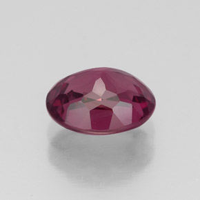 Granada rodolita vermelho natural 2,02ct, corte oval, VS-SI