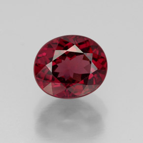 Granada rodolita vermelho natural 2,68ct, corte oval, VS