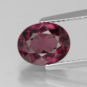 Granada rodolita vermelho natural 2,16ct, corte oval, VS