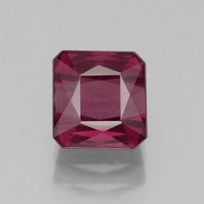 Granada rodolita vermelho natural 2,73ct, corte esmeralda, SI