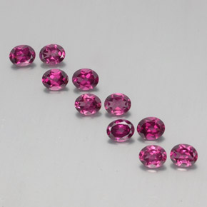 Pedras preciosas de Rodolita Granada roxo médio natural de 4.43 ct, Corte Oval, VS