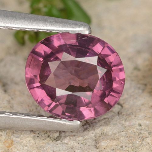 1.23ct Natural Roxo rosado rodolita granada, oval, VS