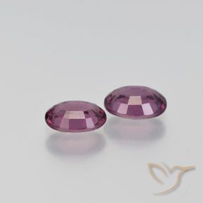 Pedras preciosas de rodolita granada Uva natural de 1.95 ct, oval, VS