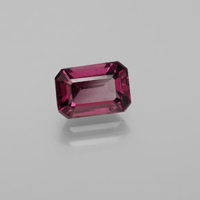 Granada rodolita vermelho natural 1,67ct, corte esmeralda, VS
