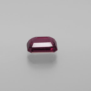 Granada rodolita vermelho natural 1,67ct, corte esmeralda, VS