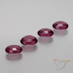 Pedras preciosas de rodolita granada vermelho médio natural de 3.51 ct, oval, VS