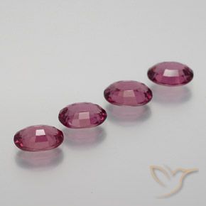 Pedras preciosas de rodolita granada roxo médio natural de 3.85 ct, oval, VS