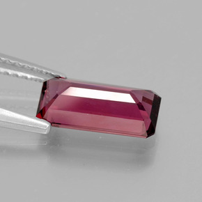 Granada rodolita vermelho natural 2,32ct, corte esmeralda, VVS-VS