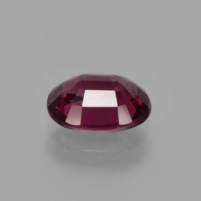 Granada rodolita vermelho natural 1,86ct, corte oval, VS