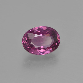 Granada rodolita vermelho natural 1,22ct, corte oval, VVS-VS