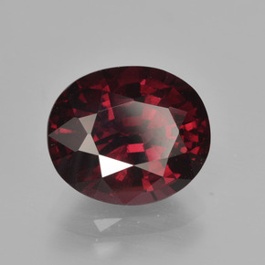 Granada rodolita vermelho natural 3,60ct, corte oval, VS