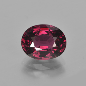 Granada rodolita vermelho natural 2,89ct, corte oval, VS