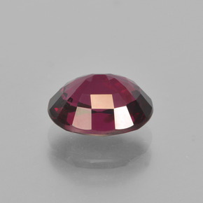 Granada rodolita vermelho natural 2,89ct, corte oval, VS