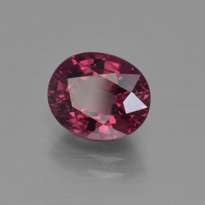Granada rodolita vermelho natural 3,03ct, corte oval, VS