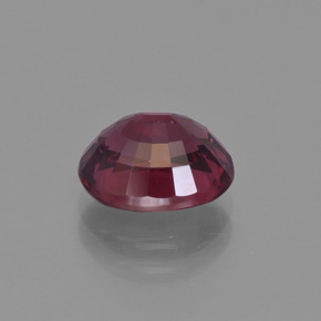 Granada rodolita vermelho natural 3,03ct, corte oval, VS