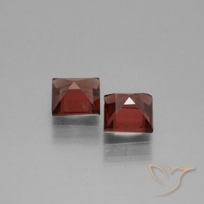 Pedras preciosas de rodolita granada Vermelho Escarlate Profundo natural de 1.54 ct, Quadrado, VS