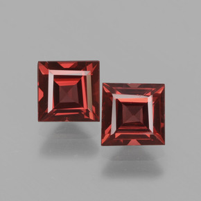 Pedras preciosas de Rodolita Granada Vermelho escuro natural de 1.50 ct, Quadrado, VS