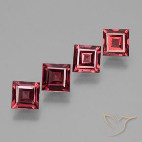 Pedras preciosas de rodolita granada vermelho médio natural de 2.64 ct, Quadrado, VS
